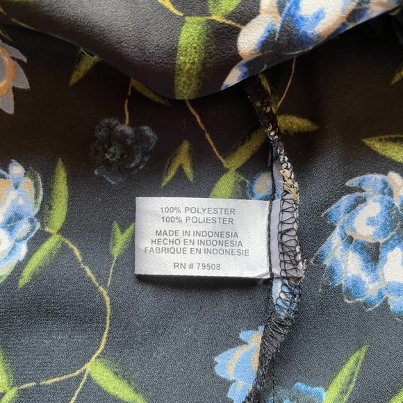 NEW Violet & Claire Women’s sz M dressy black V-neck L/S blouse top - Picture 12 of 12